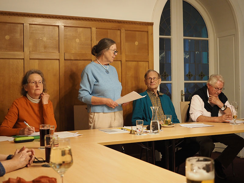 Doris Arenas bei ihrer Eröffnungsrede