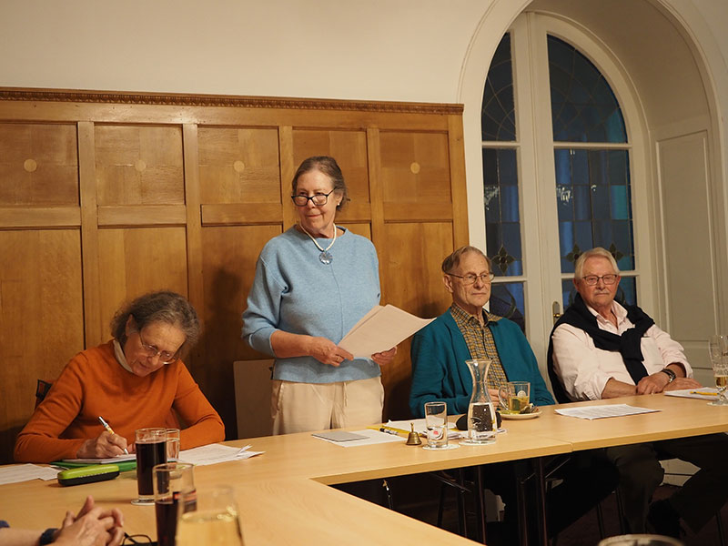 Doris Arenas bei ihrer Eröffnungsrede